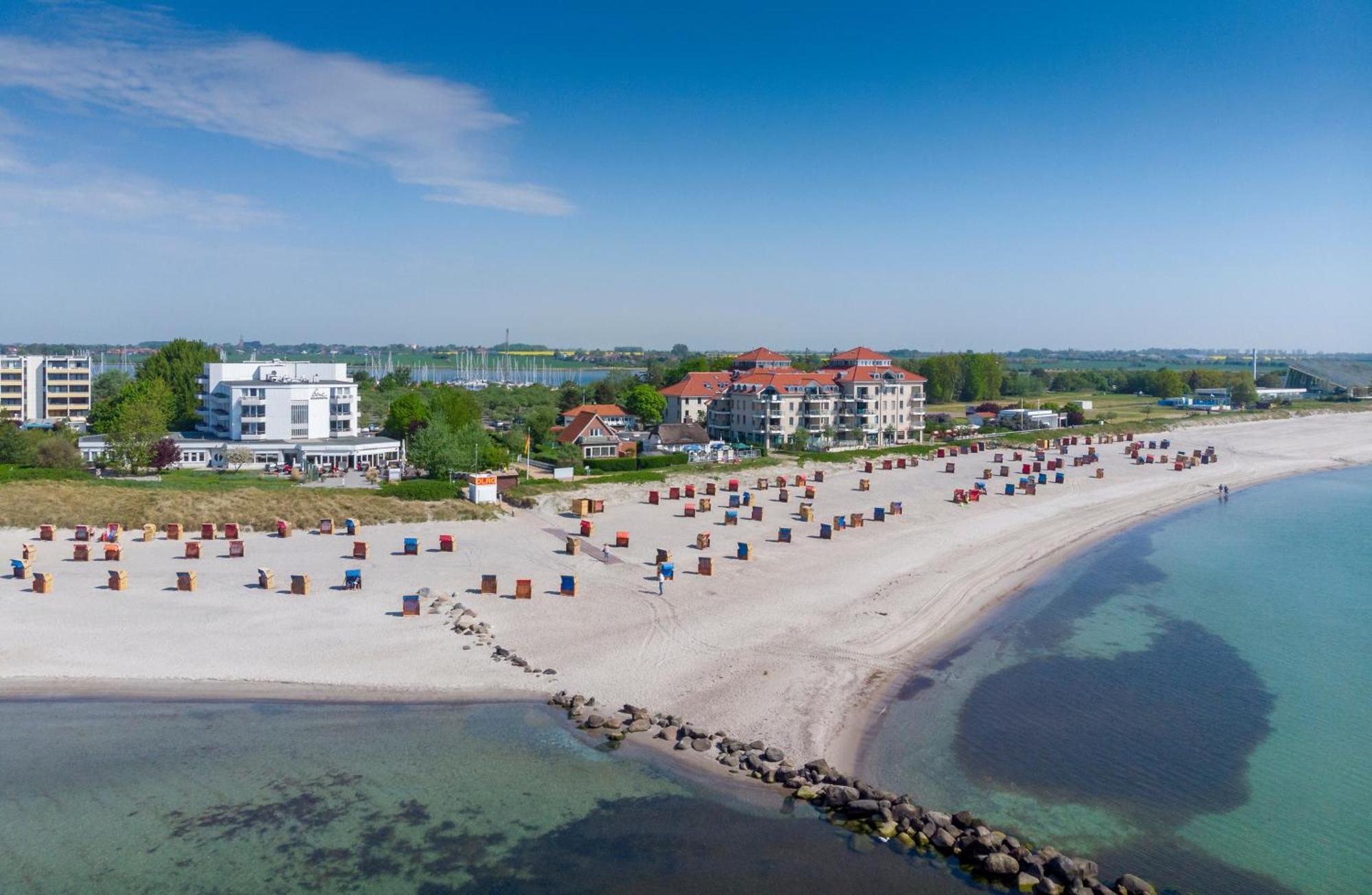 Strandburg Azurblau Burgtiefe auf Fehmarn المظهر الخارجي الصورة